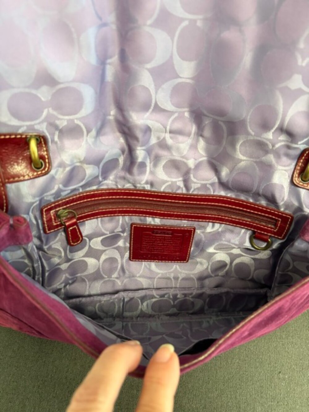 Coach Soho Demi Flap Burgundy Suede Shoulder Bag Vintage Y2K - Picture 4 of 7